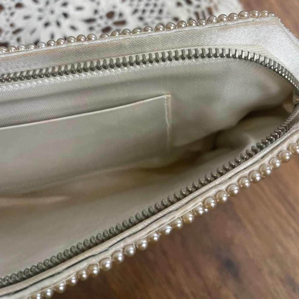 Vintage Cream/White Pearl Clutch Purse Satin FLAW 1959